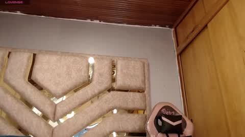 Hana.......Fansly -  content being added daily..  online show from December 2024 09:44:01 PM