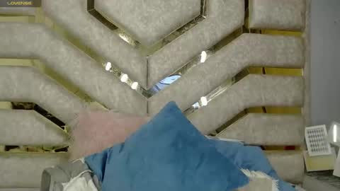 Hana.......Fansly -  content being added daily..  online show from December 2024 12:01:02 AM