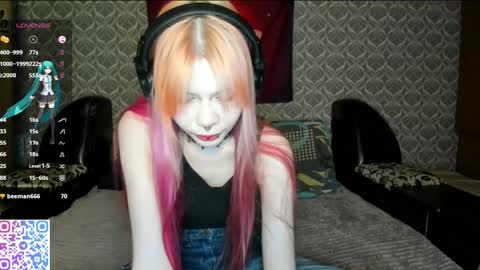 Tori and Asuna online show from April 2026 05:42:02 PM