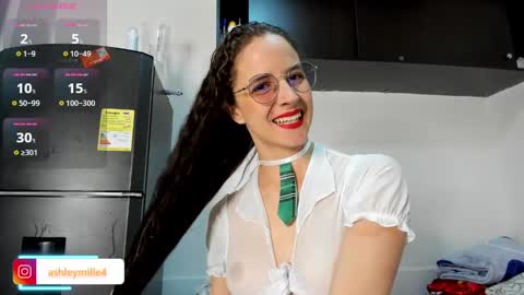 hanasleep online show from November 2025 07:01:02 PM