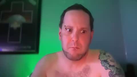 hand_banana_420 online show from October 2025 02:32:01 AM