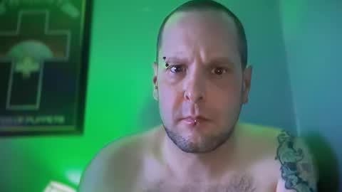 hand_banana_420 online show from November 2025 03:52:02 AM