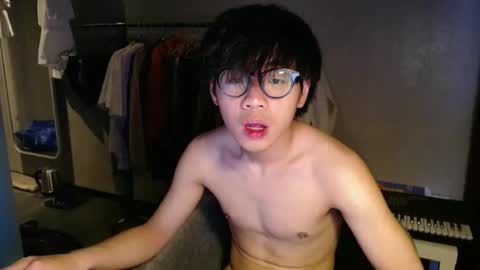 handsome_mannn online show from May 2026 07:44:02 PM