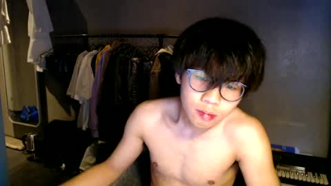 Snapshot of handsome_mannn chatting on June 2026 08:07:02 PM handsome_mannn online show from June 2026 08:07:02 PM