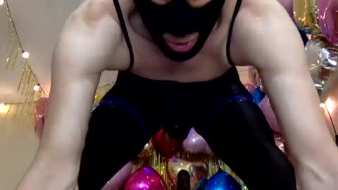 Snapshot of handsomealfie chatting on July 2026 10:25:01 PM HandsomeAlfie online show from July 2026 10:25:01 PM