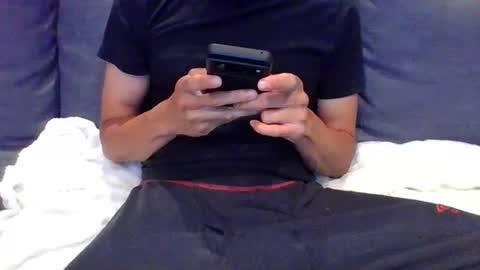 HandsomeStranger online show from July 2026 02:32:01 AM