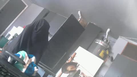 Handystudman online show from December 2024 07:01:02 PM