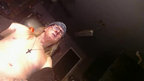 Snapshot of handyman5303 chatting on February 2026 11:19:02 AM Handystudman online show from February 2026 11:19:02 AM