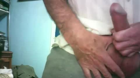 Snapshot of handymanforyou177322 chatting on January 2026 10:52:01 PM handymanforyou177322 online show from January 2026 10:52:01 PM