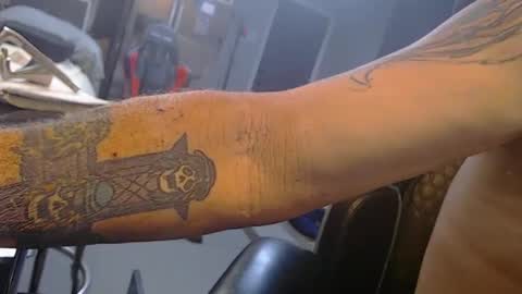 handystud33 online show from October 2025 10:24:01 AM