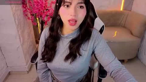 Snapshot of hani_amber_tx chatting on July 2026 01:13:01 PM Follow me.. Live 730 to 1400 online show from July 2026 01:13:01 PM