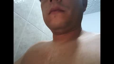 Snapshot of hankford69 chatting on April 2026 07:06:01 AM hankford69 online show from April 2026 07:06:01 AM