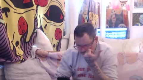 hank rams online show from April 2026 06:39:01 PM