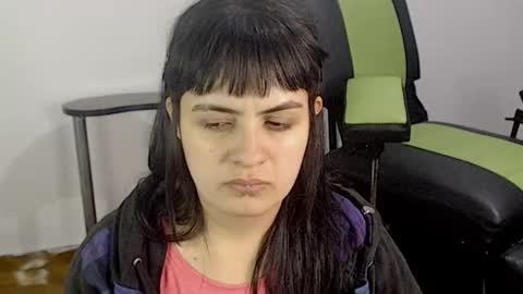 Snapshot of hanna99moon chatting on December 2024 06:01:01 AM JUANA online show from December 2024 06:01:01 AM