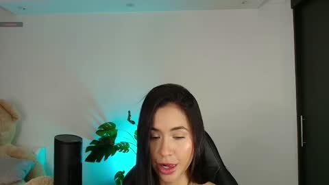 Snapshot of hanna_1sweet chatting on May 2026 12:30:01 AM hanna online show from May 2026 12:30:01 AM