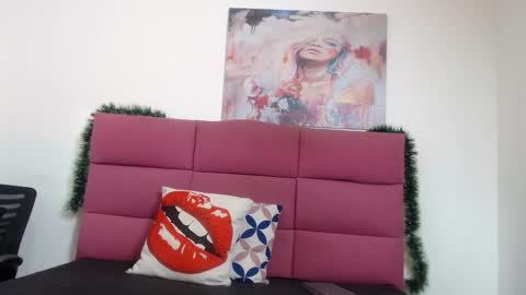 Hanna Palmer online show from December 2024 11:44:01 AM