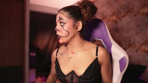 HANNA  online show from October 2025 11:17:02 PM