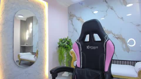 Snapshot of hanna_cutte_ chatting on November 2025 09:06:02 PM Hanna online show from November 2025 09:06:02 PM