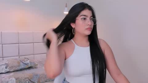 Snapshot of hanna_lee4 chatting on March 2026 08:04:01 PM Hanna online show from March 2026 08:04:01 PM