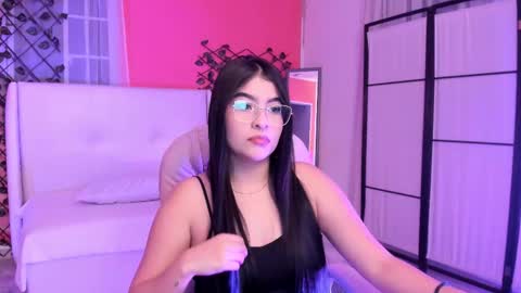 Snapshot of hanna_lee4 chatting on March 2026 01:01:01 AM Hanna online show from March 2026 01:01:01 AM