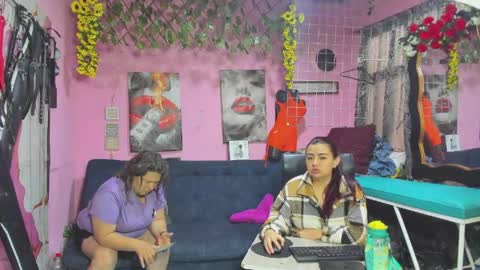 Snapshot of hanna_mature01 chatting on May 2026 12:22:02 PM Hanna online show from May 2026 12:22:02 PM