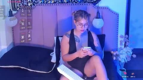 Snapshot of hanna_quuen chatting on February 2025 04:01:02 PM Hanna online show from February 2025 04:01:02 PM