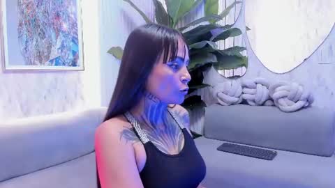 Snapshot of hanna_slut chatting on June 2026 02:11:01 AM EVA online show from June 2026 02:11:01 AM