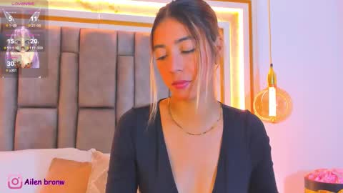 Eliana online show from October 2025 11:39:02 PM