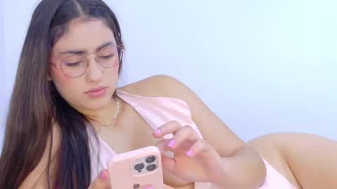 Hanna Connor online show from December 2025 06:03:01 PM