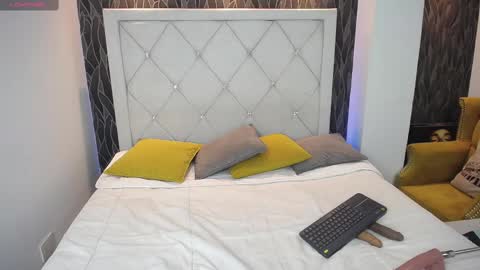 Hanna online show from September 2025 04:57:02 AM