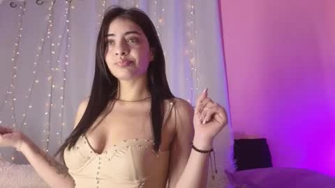 hannacruzsj online show from December 2025 07:19:02 PM