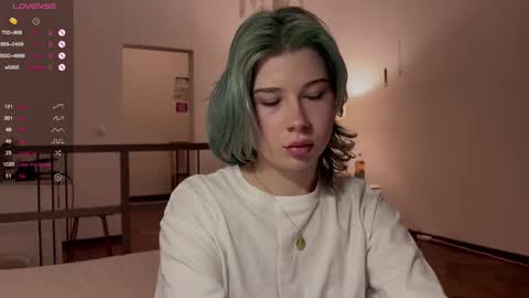 Snapshot of hannah_allin chatting on February 2025 05:24:01 PM Hannah Allin online show from February 2025 05:24:01 PM