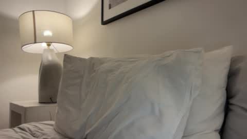 Im your naughty girl and porn star in bed Hannah online show from October 2025 09:24:02 AM