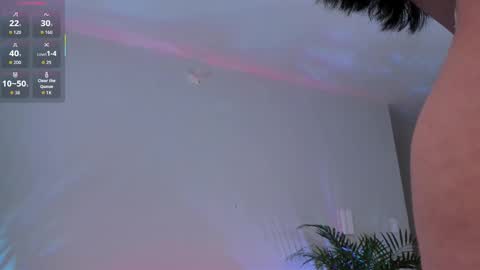 Hannah online show from October 2025 07:44:01 AM