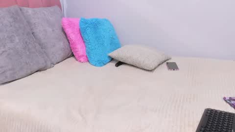 Snapshot of hannah_martinez_ chatting on January 2025 11:58:02 PM Maira online show from January 2025 11:58:02 PM