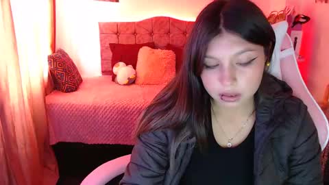 hannah_swet online show from February 2025 05:42:01 PM