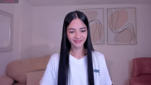 HANNAH J online show from October 2025 05:11:02 PM