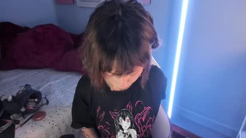 Snapshot of hannahpage chatting on May 2026 12:10:01 PM Hannah online show from May 2026 12:10:01 PM