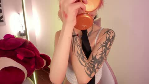 Snapshot of hannahpage chatting on May 2026 03:38:01 PM Hannah online show from May 2026 03:38:01 PM
