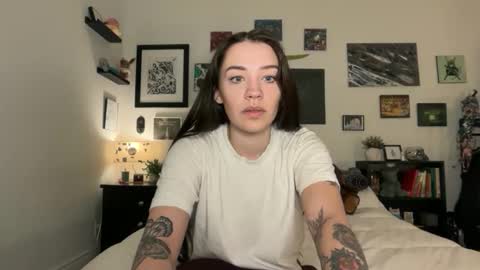 Hannah Taylor online show from February 2026 07:08:02 PM