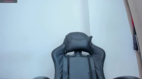 Hanna Independent Model online show from April 2026 01:41:02 PM