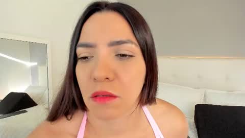 Snapshot of hannamartinnez chatting on June 2026 12:08:01 PM hannamartinnez online show from June 2026 12:08:01 PM
