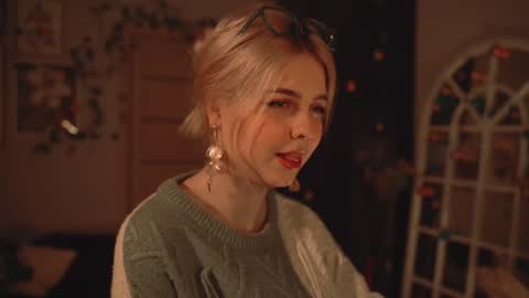 Snapshot of hannasthesia chatting on December 2024 01:50:01 AM Hanna online show from December 2024 01:50:01 AM