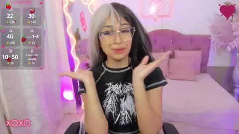 HANNI  online show from December 2025 11:40:02 AM