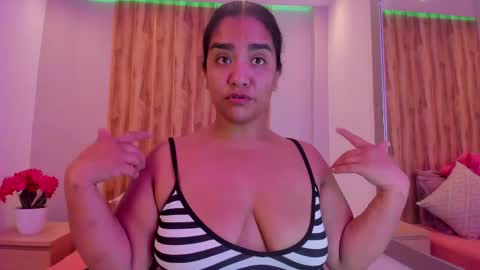 Snapshot of hannnasmith chatting on June 2026 07:07:01 PM Hanna online show from June 2026 07:07:01 PM