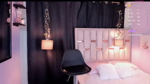 Hanzking01 online show from November 2025 04:45:02 AM