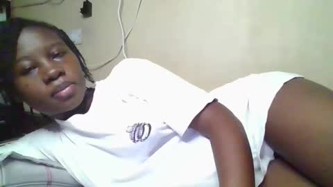 happy_dimple online show from September 2025 11:12:01 AM