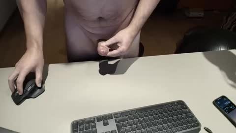 Snapshot of happybugger chatting on November 2025 06:06:02 PM Cum for you online show from November 2025 06:06:02 PM