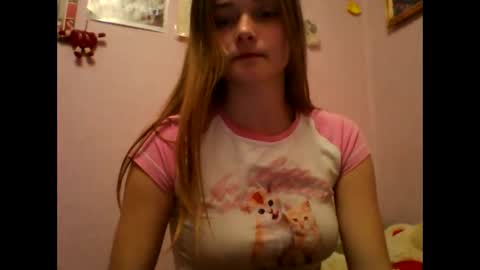 happyemily  online show from March 2026 09:21:02 PM