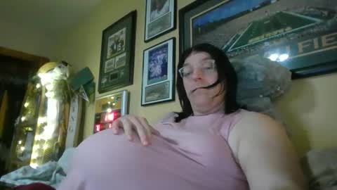 Snapshot of happynpregnantmi chatting on May 2026 06:47:01 PM happynpregnantmi online show from May 2026 06:47:01 PM